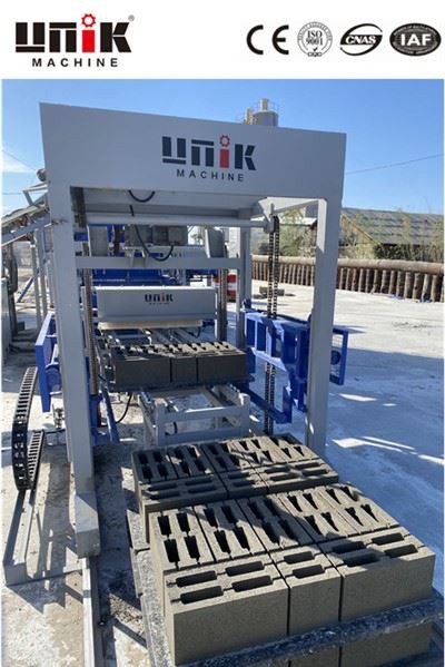 Machine For Hollow Block Making